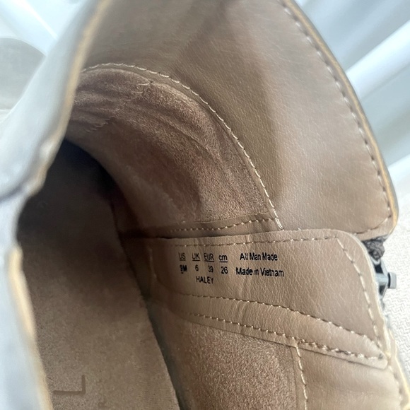 Naturalizer Soul Wedge Bootie - Picture 10 of 10